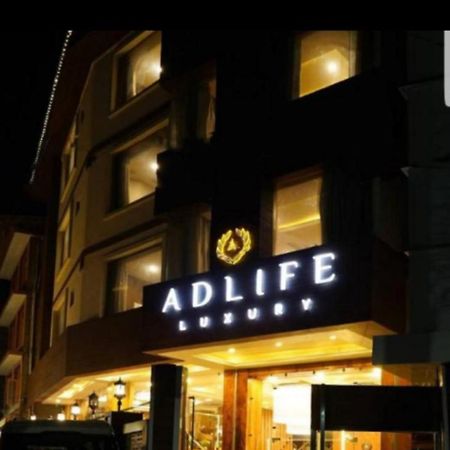 Hotel Adlife Luxury Srinagar  Bagian luar foto